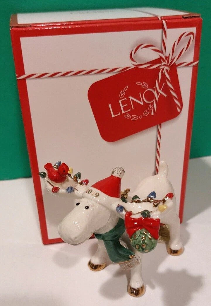 Lenox 2019 Marcel Moose Figurine Ornament Annual Under The Mistletoe Bird NEW1