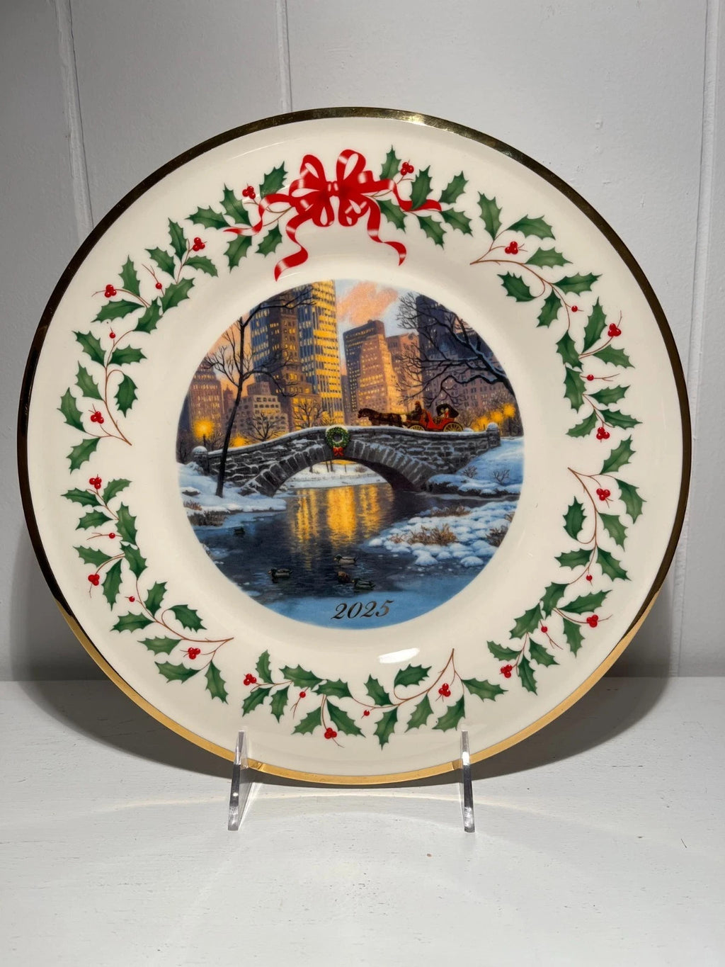 Lenox 2025 Holiday Collector Plate Night Snow Horse Drawn Carriage Bridge LE NEW7