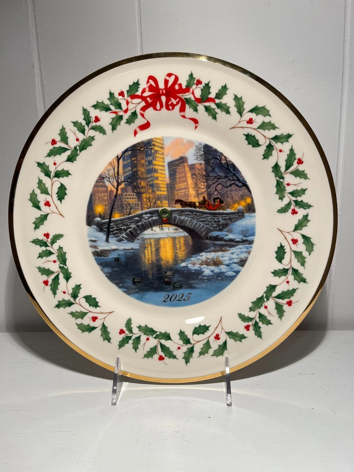 Lenox 2025 Holiday Collector Plate Night Snow Horse Drawn Carriage Bridge LE NEW7
