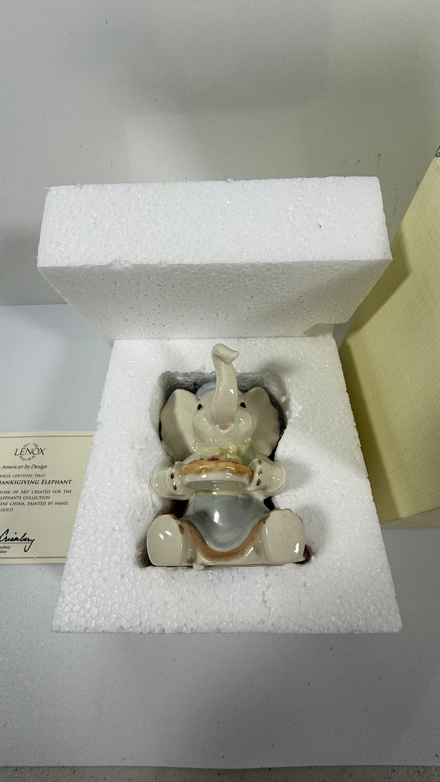 Lenox Lucky Elephant Figurine Gift Of Thanksgiving Pie Baker's Hat LE COA NEW9