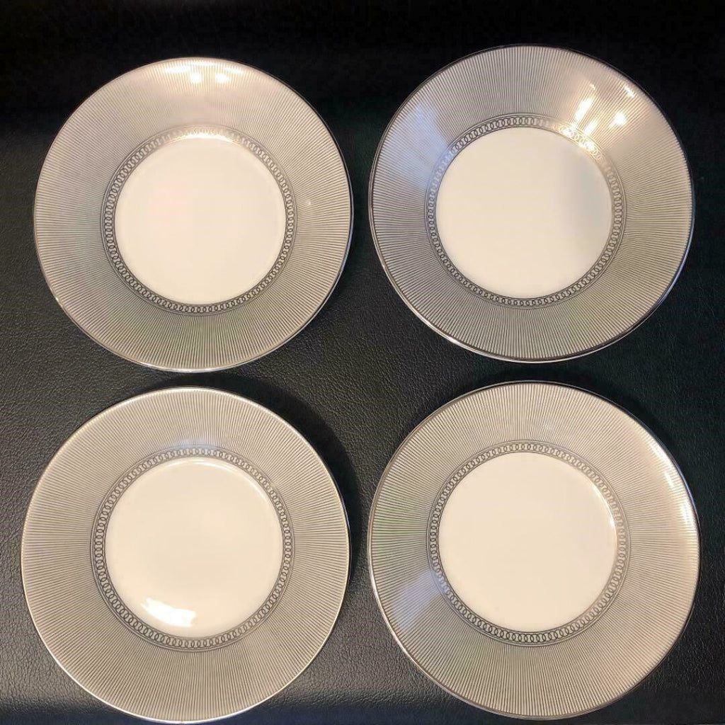 Wedgwood Tea Service For 4 Teacups & 4 Saucers Winter White #40032858 NEW IN BOX5