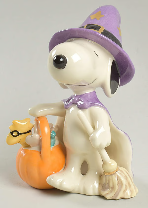Lenox Peanuts Halloween Witch Snoopy Figurine  Woodstock Bewitching Treats  NEW0