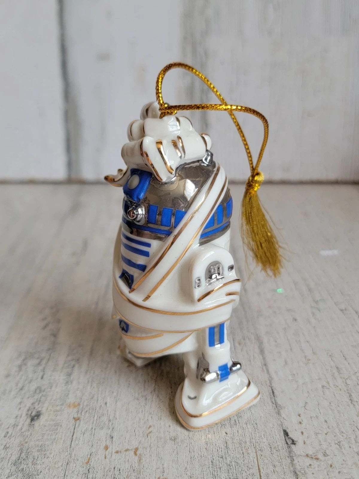 Lenox Disney R2-D2 Star Wars Droid Ornament Figurine White Bow Christmas NEW7