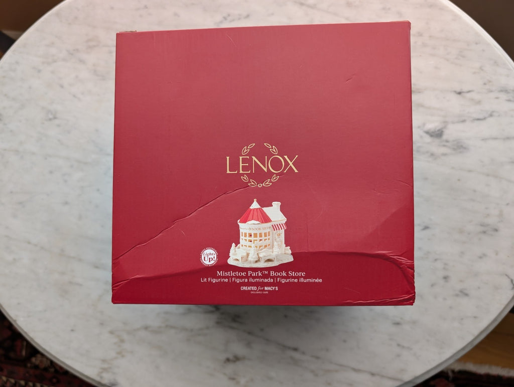 Lenox Mistletoe Park Lighted Book Store Figurine Village Treasures Christmas NEW2