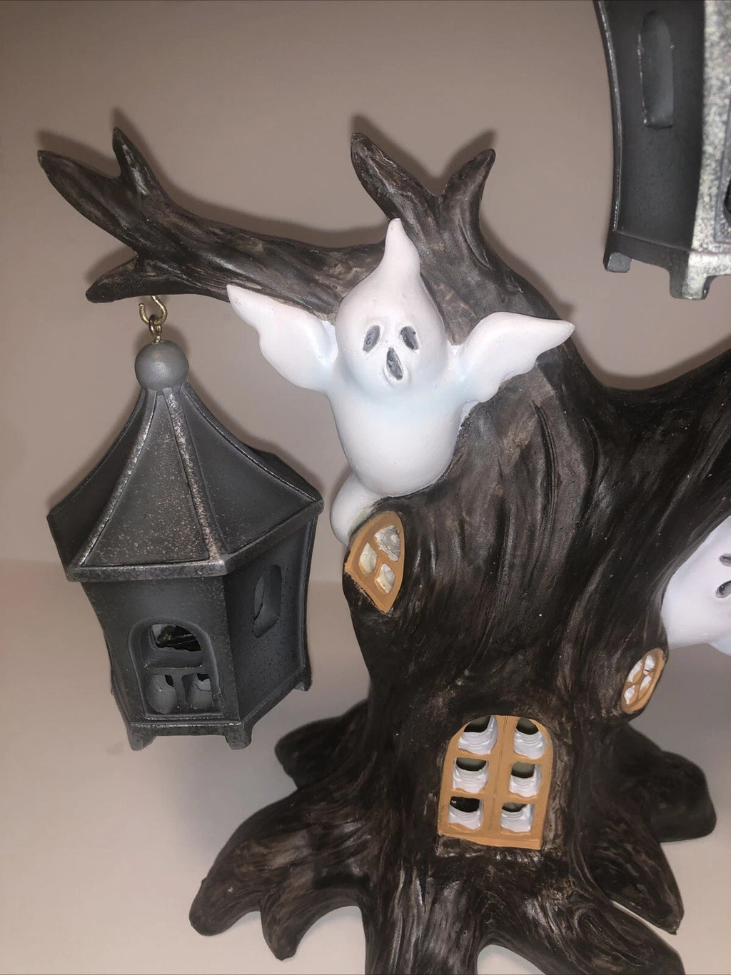 Lenox Halloween Spooky Lighted Tree Figurine Ghoulish Lanterns Ghosts Owl NEW8
