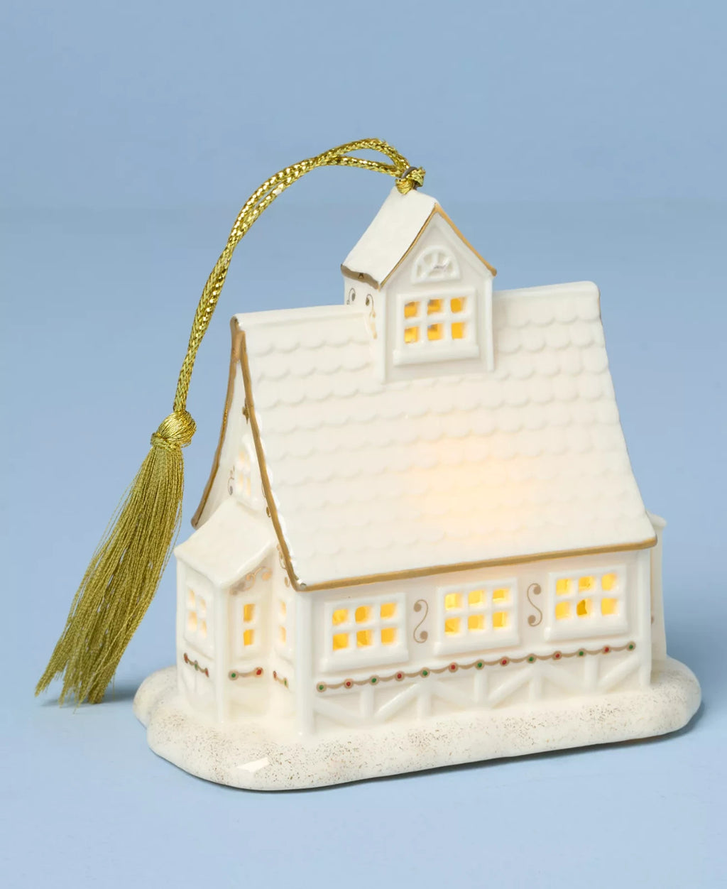 Lenox Mistletoe Park Lighted Ski Shop Figurine Ornament Christmas 2025 NEW1