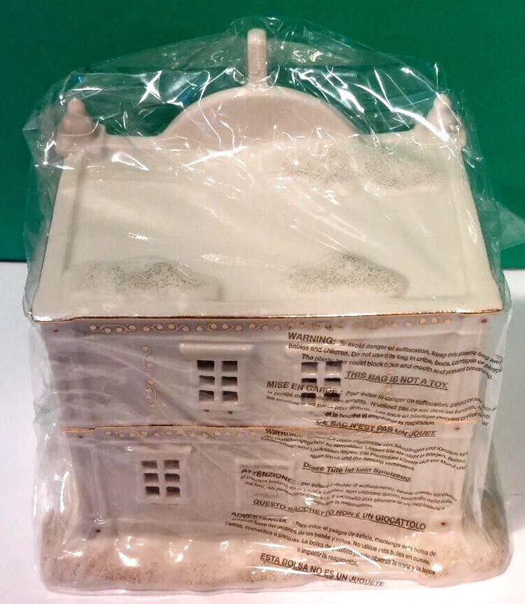 Lenox Mistletoe Park Lighted County Theater Figurine Treasures Christmas NEW9