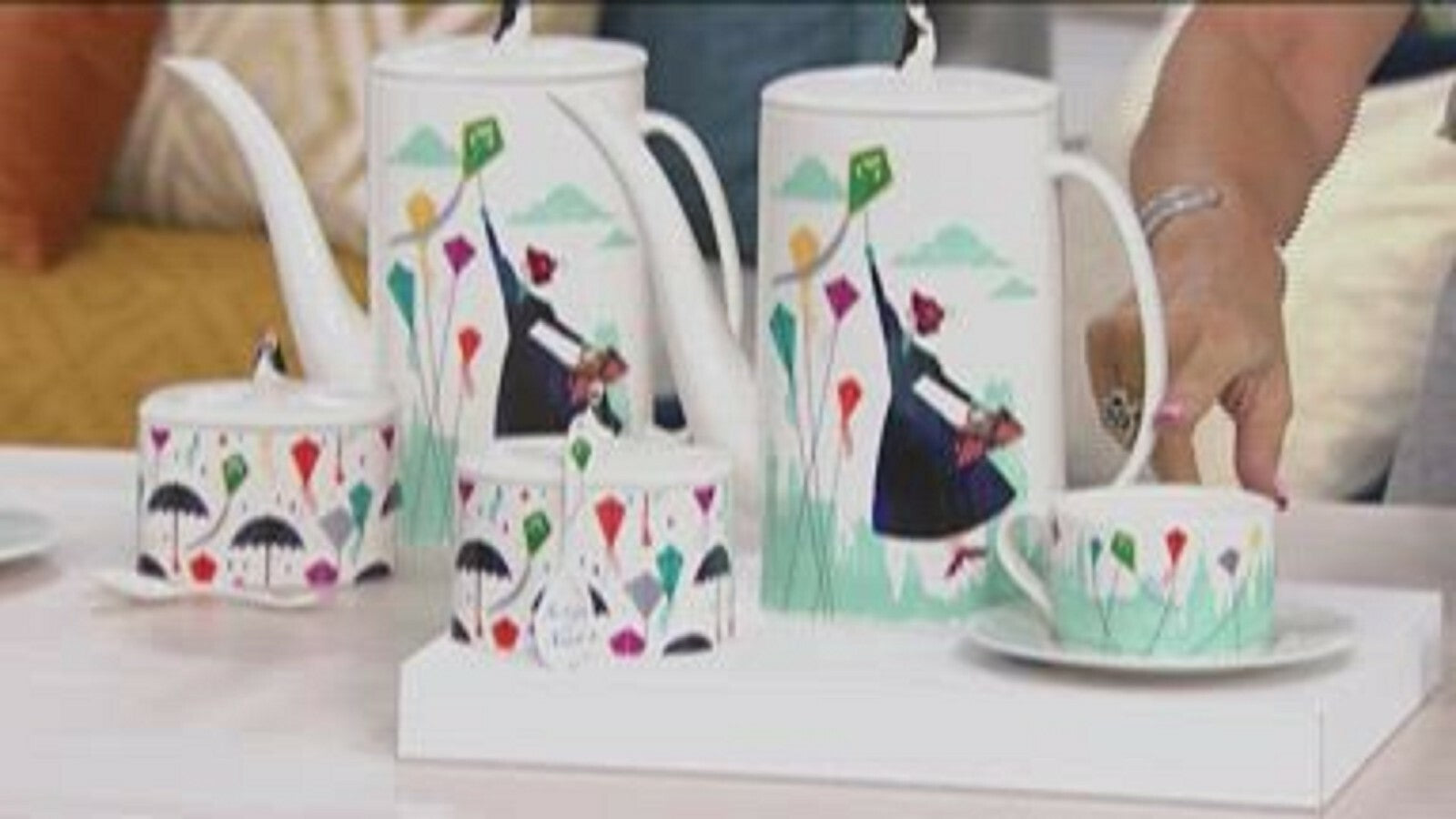 Lenox Disney Mary Poppins  Returns Teapot & Lid Kite Umbrella Penguin 1.5 QT NEW9