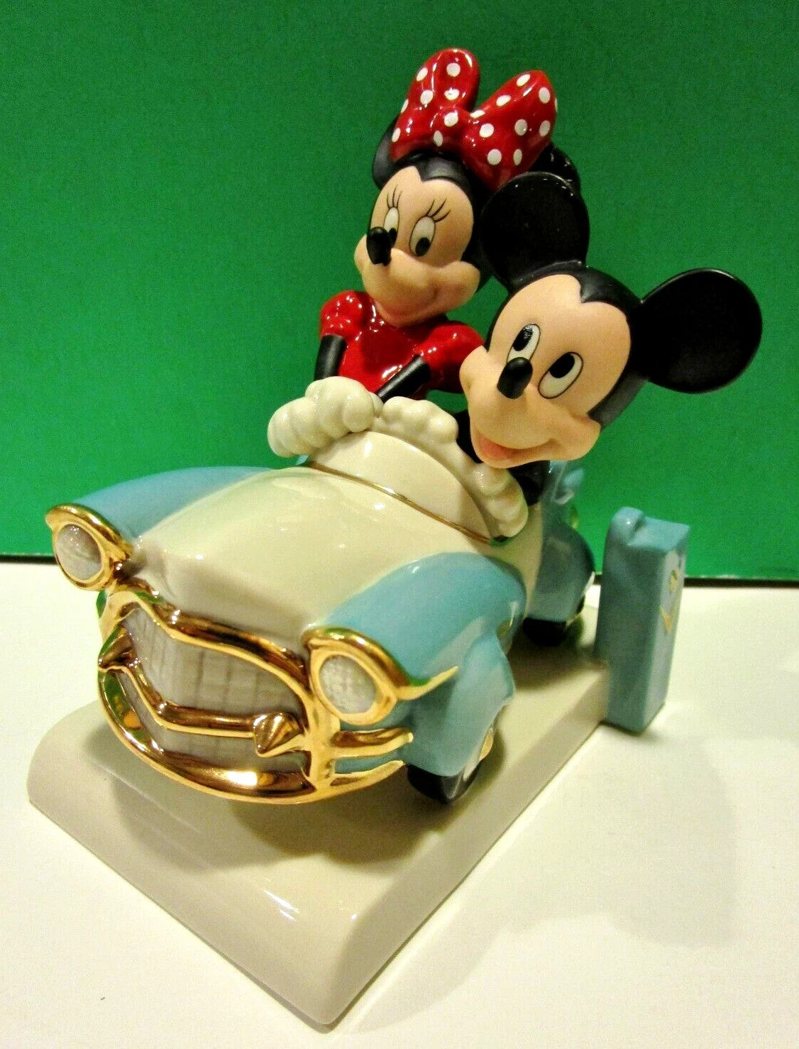 Lenox Disney Mickey & Minnie's Vintage Car Figurine Joy Ride Mouse Showcase NEW8
