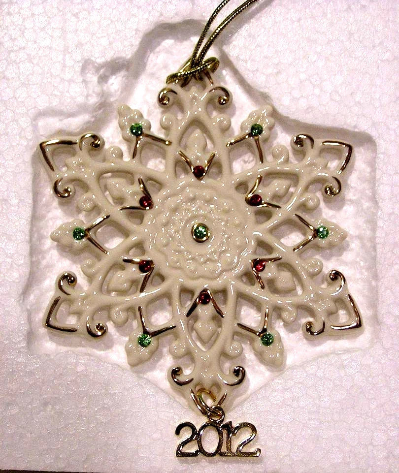 Lenox 2012 Gemmed Snowflake Ornament Annual Red Green Crystals Christmas NEW4