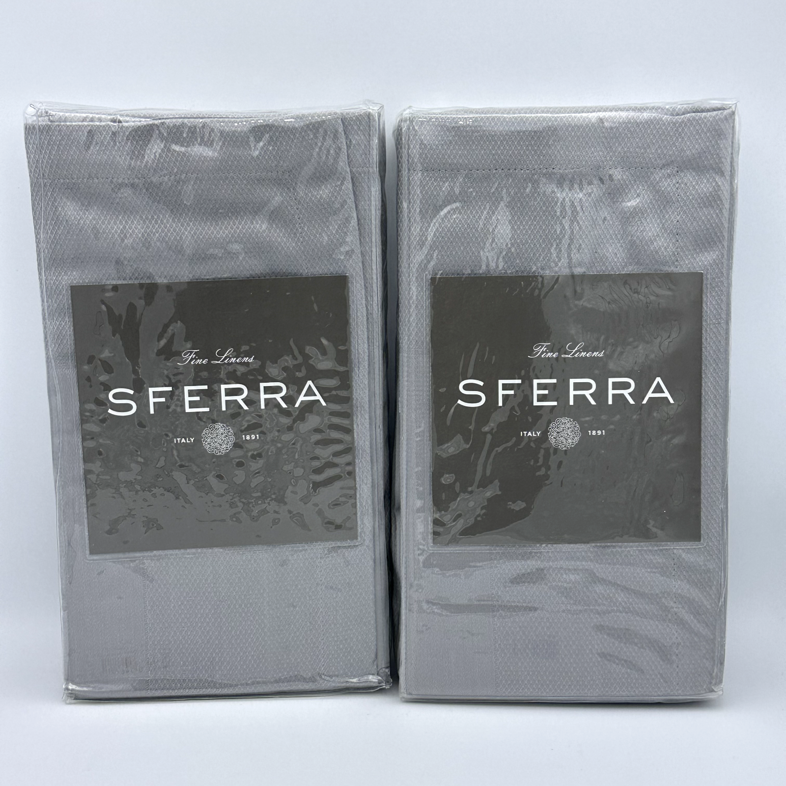 Sferra Squire Grey Tablecloth & 16 Napkins Diamond Pique 70"X126" Easy Care NEW15