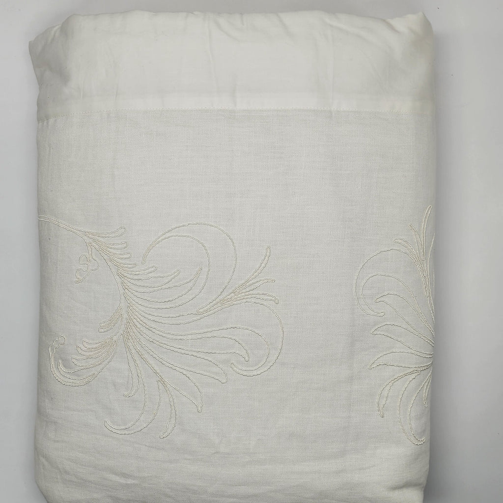 Yves Delorme Nymphe White Counterpane Reverses Feathery Embroidered Jacquard NEW9