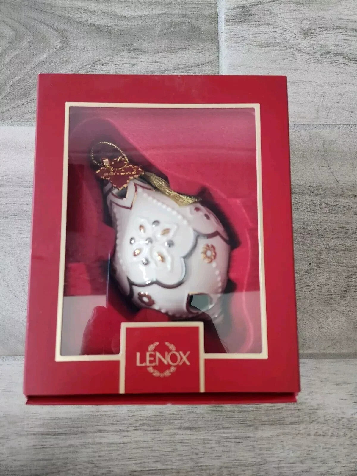 Lenox 2024 Annual Spire Ornament Ivory Pierced Flowers Bas Relief Christmas NEW2