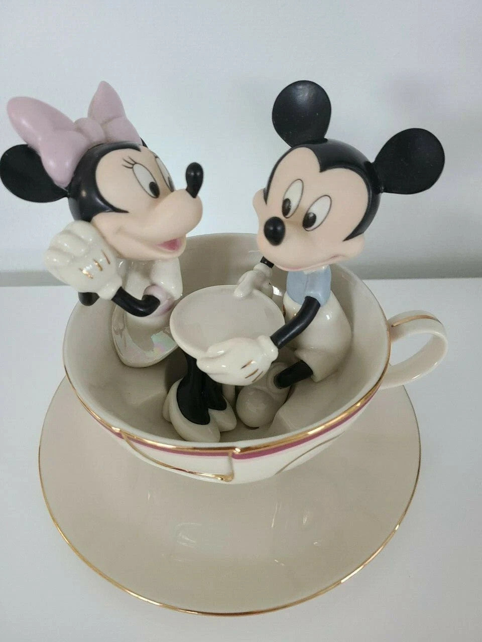 Lenox Disney Mickey's Teacup Twirl Figurine Minnie Mouse Mad Tea Party Ride NEW7
