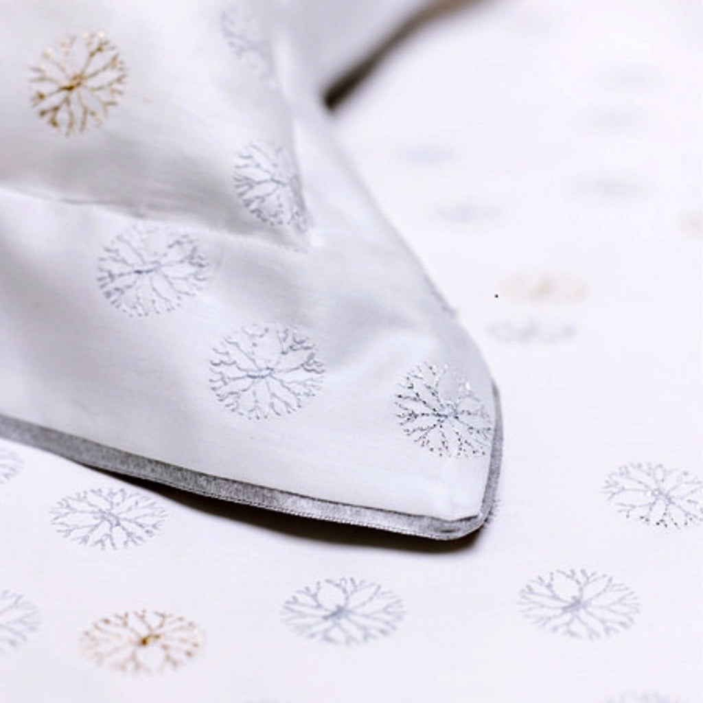 Yves Delorme Neige King Flat Sheet Embroidered Snowflakes Egyptian Cotton LE NEW4