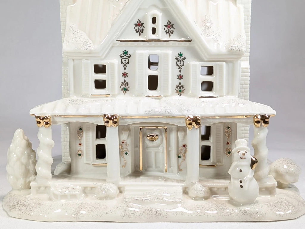 Lenox  Mistletoe Park Lighted Farmhouse Figurine Village Treasures Christmas NEW7