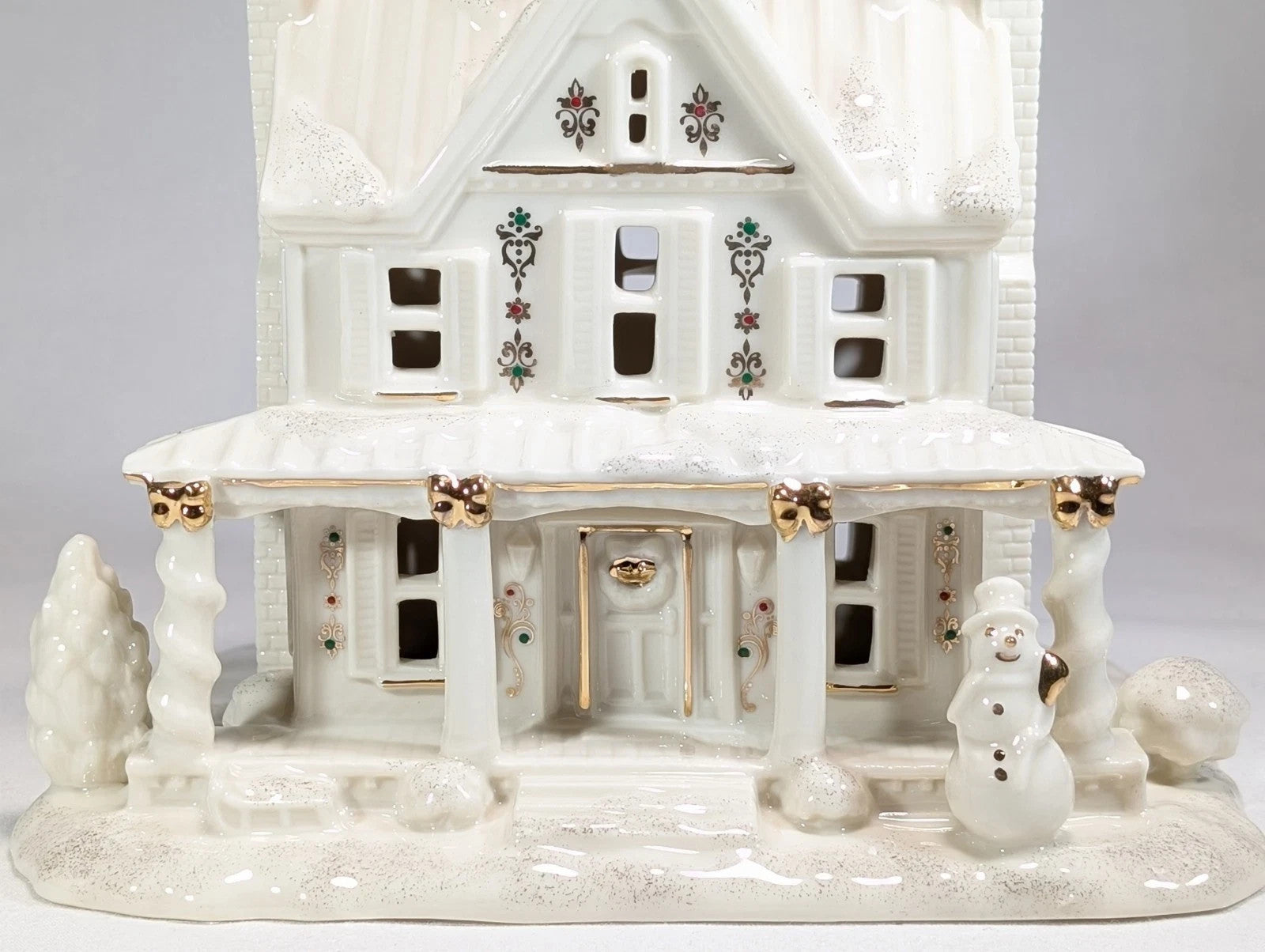 Lenox  Mistletoe Park Lighted Farmhouse Figurine Village Treasures Christmas NEW7