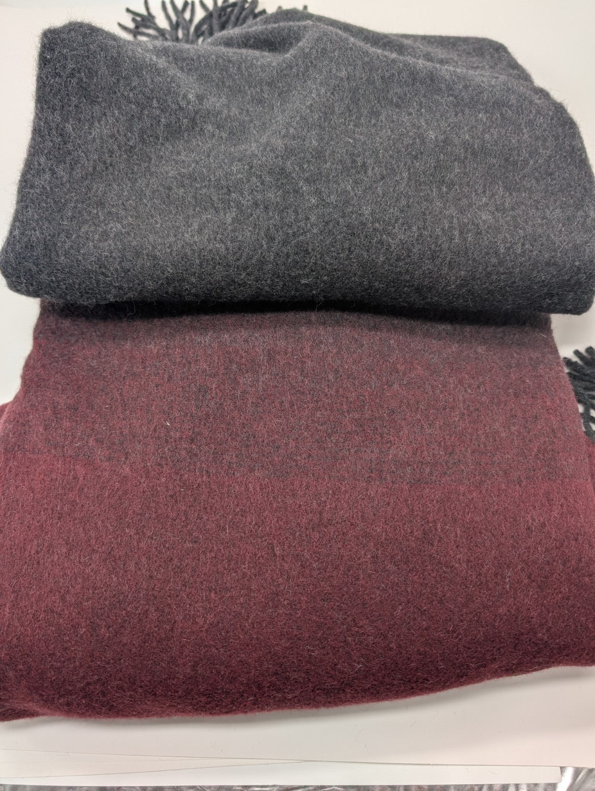 Sferra Jeno Throw Blanket Burgundy Grey Variated Fringe Angora & Merino Soft NEW2