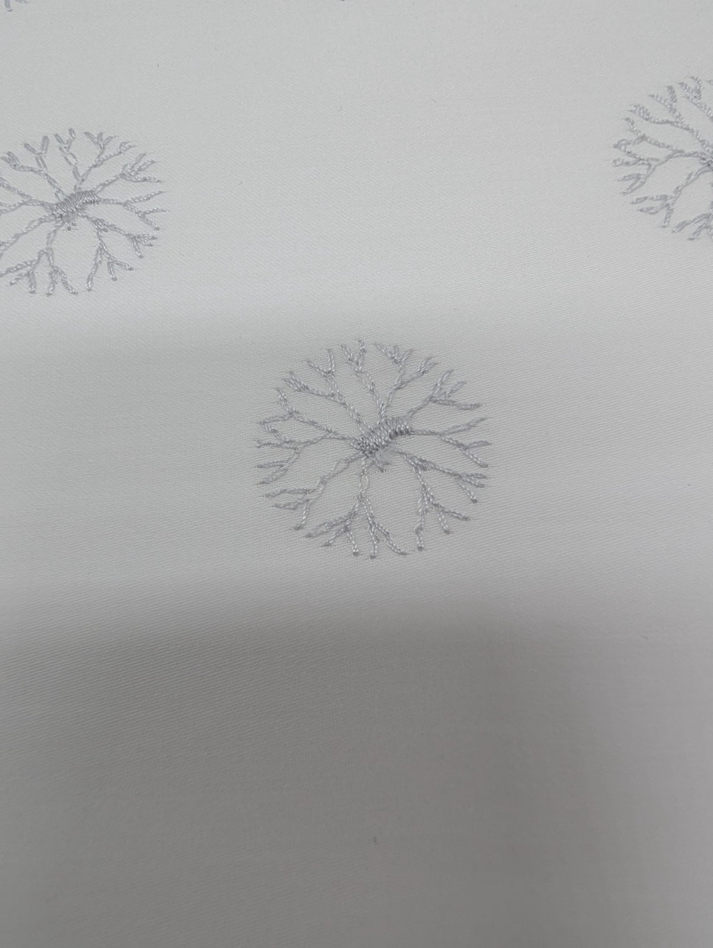 Yves Delorme Neige King Flat Sheet Embroidered Snowflakes Egyptian Cotton LE NEW11