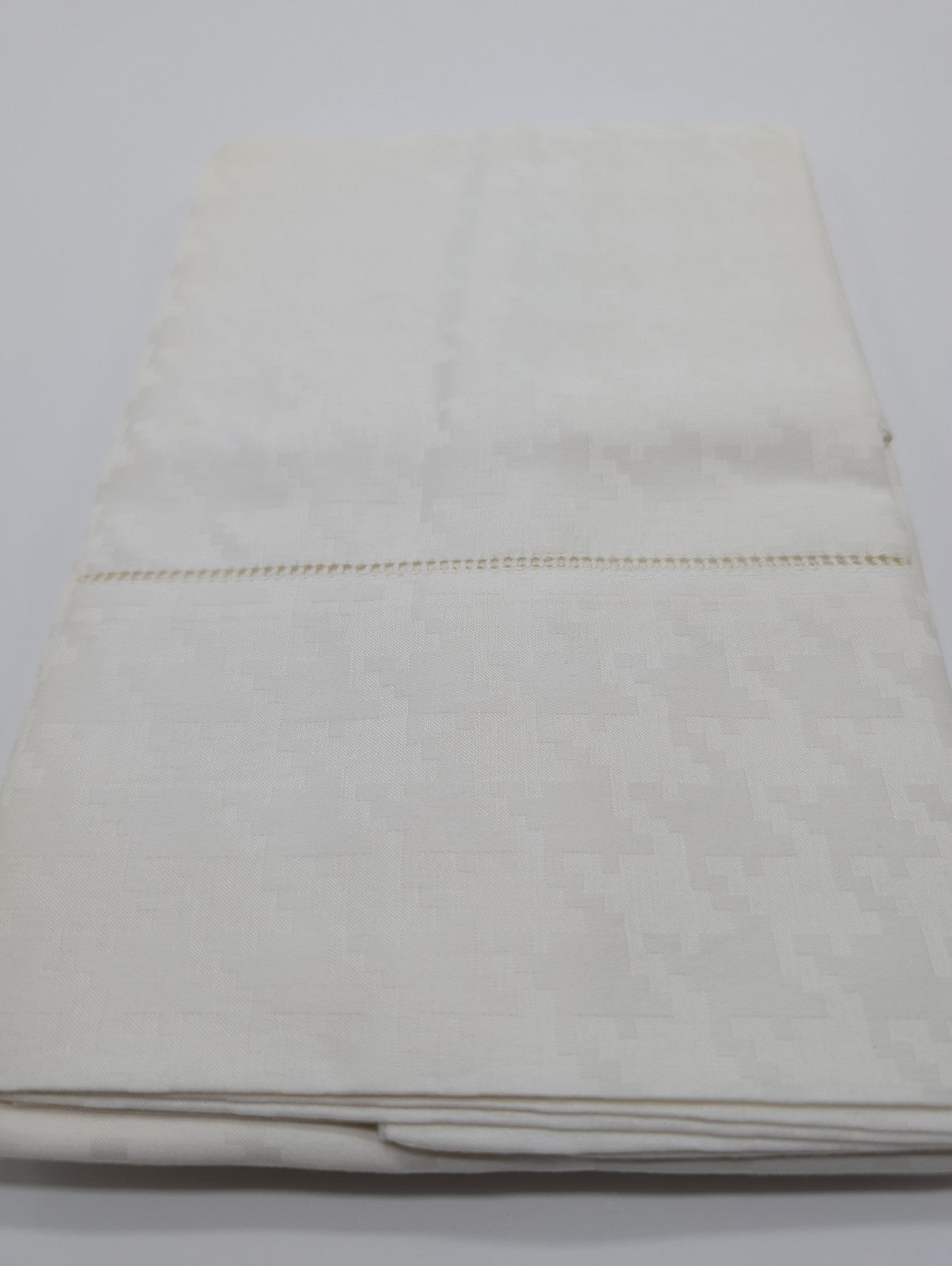 Sferra Ivory Houndstooth Standard Pillowcases Egyptian Cotton Sateen Italy NEW5