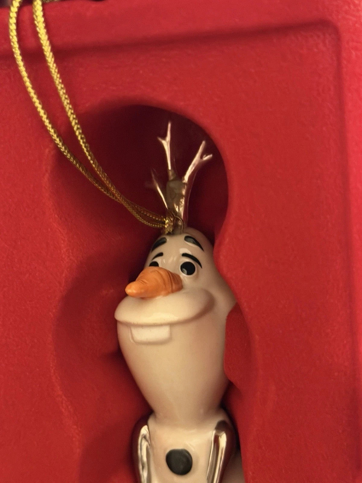 Lenox Disney Frozen Olaf Snowman Figurine Ornament Warm Hugs Christmas NEW9