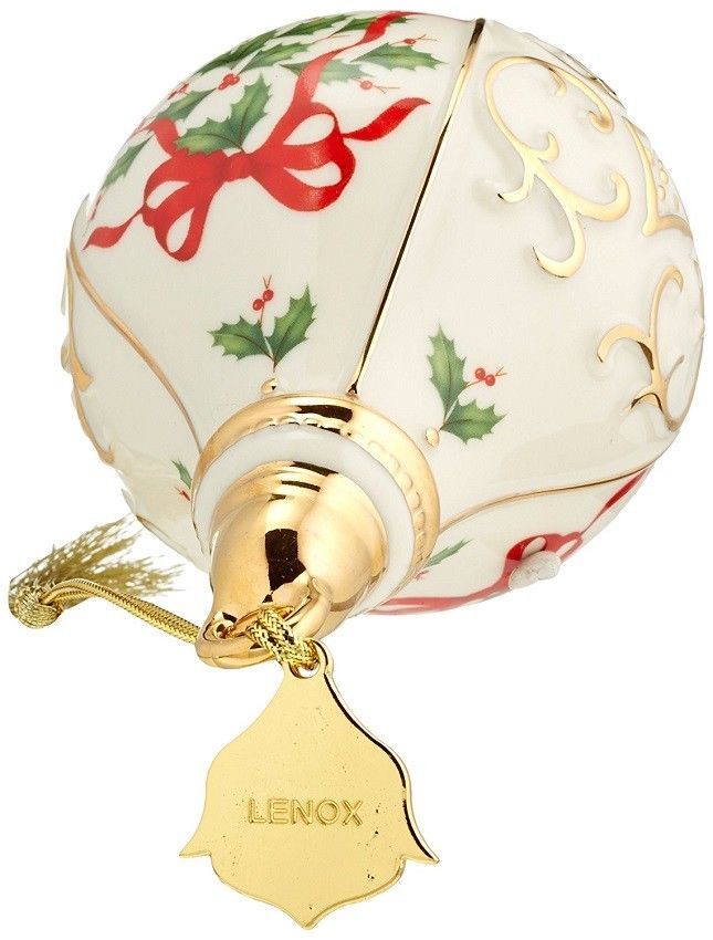 Lenox 2017 Holiday Spire Ornament Annual Holly & Berry Motif 6" Christmas NEW2