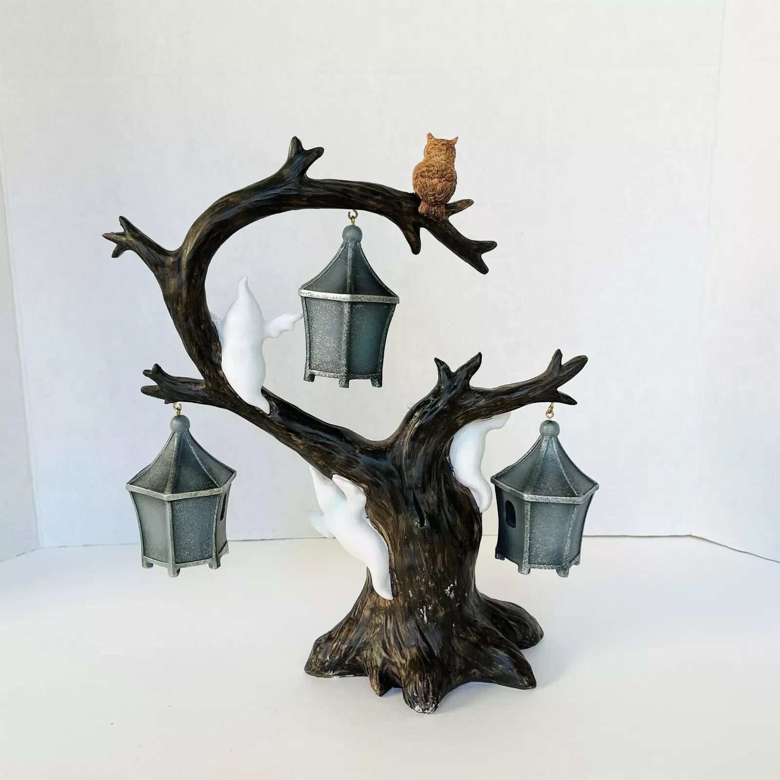Lenox Halloween Spooky Lighted Tree Figurine Ghoulish Lanterns Ghosts Owl NEW5