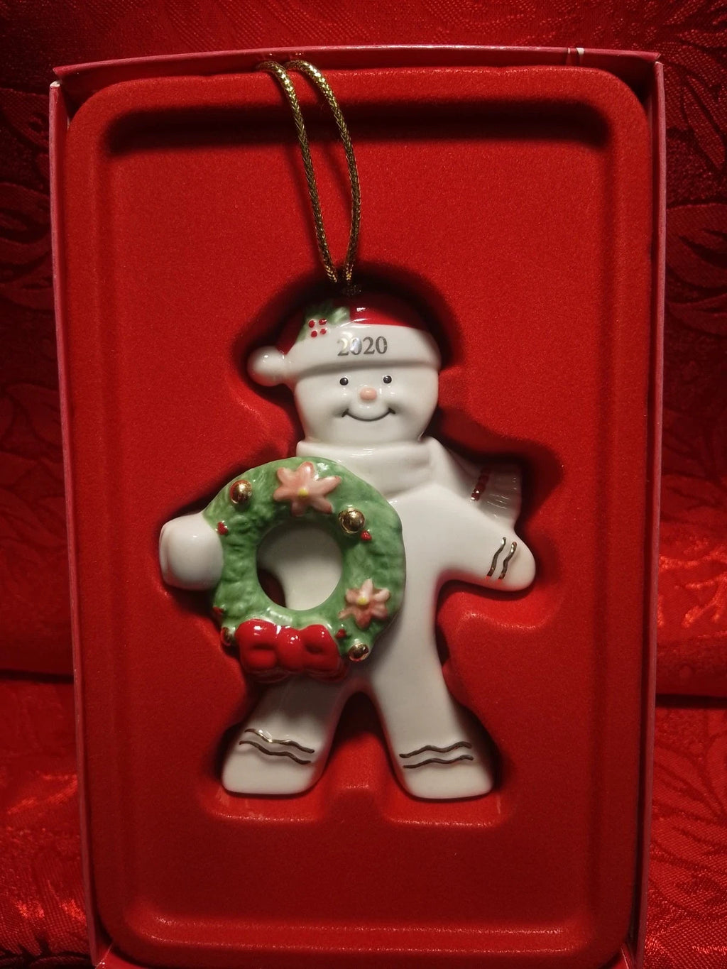 Lenox 2020 Gingerbread Man Ornament Figurine Annual Holding Wreath Christmas NEW4